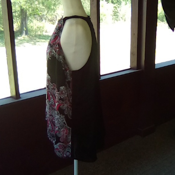 Black, Pink and White thin cool Shirt - Picture 3 of 3